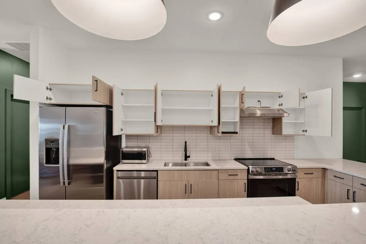 Apartment in Cincinnati property photo 2