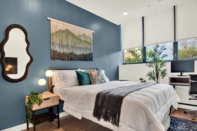 BEDROOM image 1