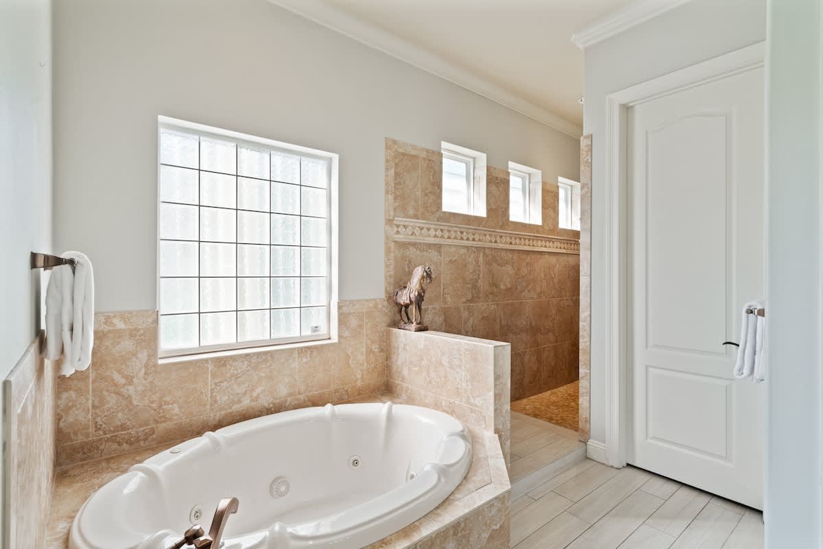 Home property photo 11