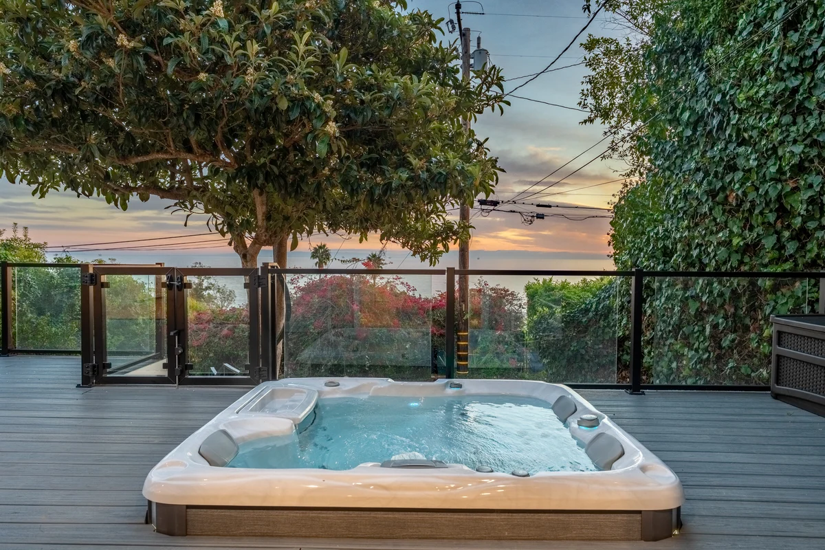 Ocean-View Wellness Home, Infrared Sauna + Spa property photo 4