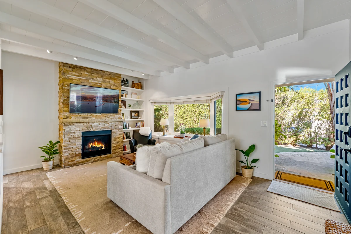 Home in Santa Barbara property photo 4