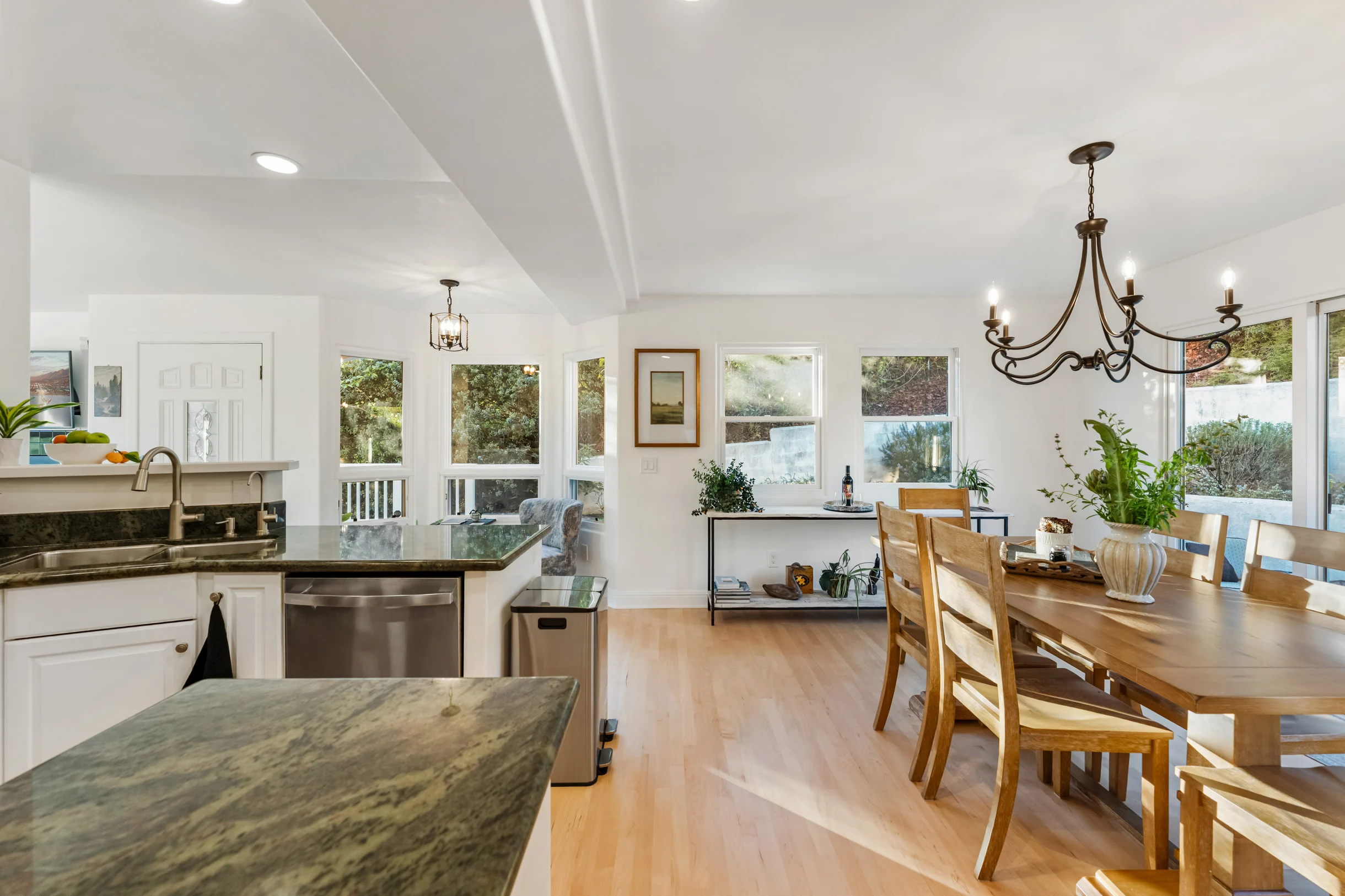 Condo in Summerland property photo 2