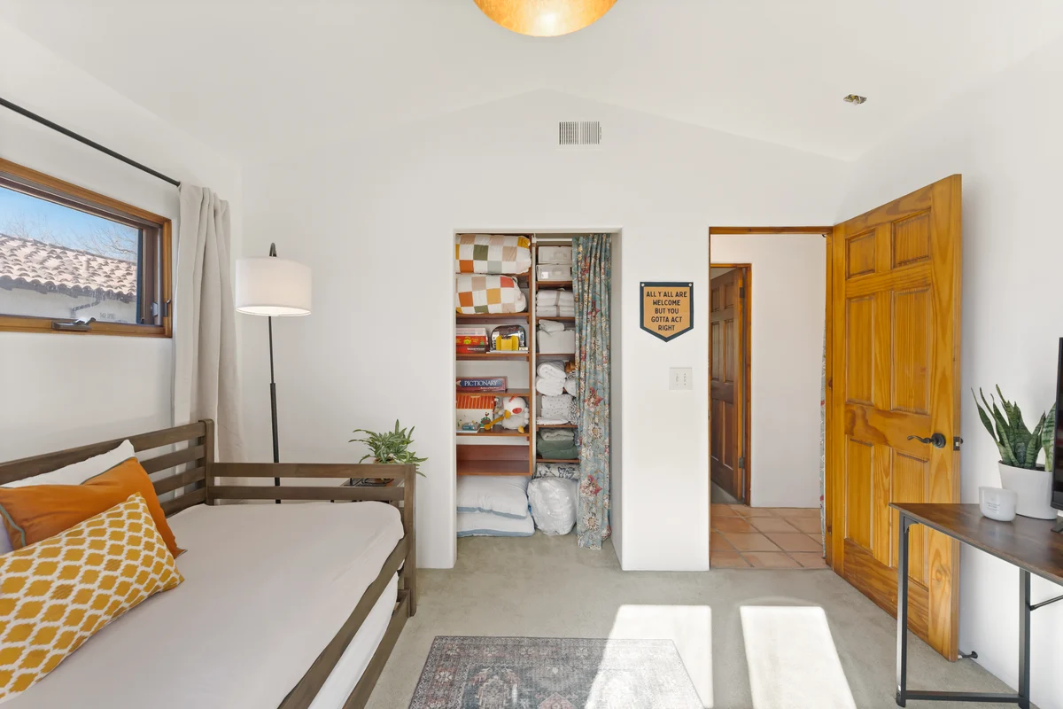 Bedroom 3 image 1