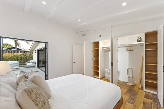 Bedroom 3 image 1
