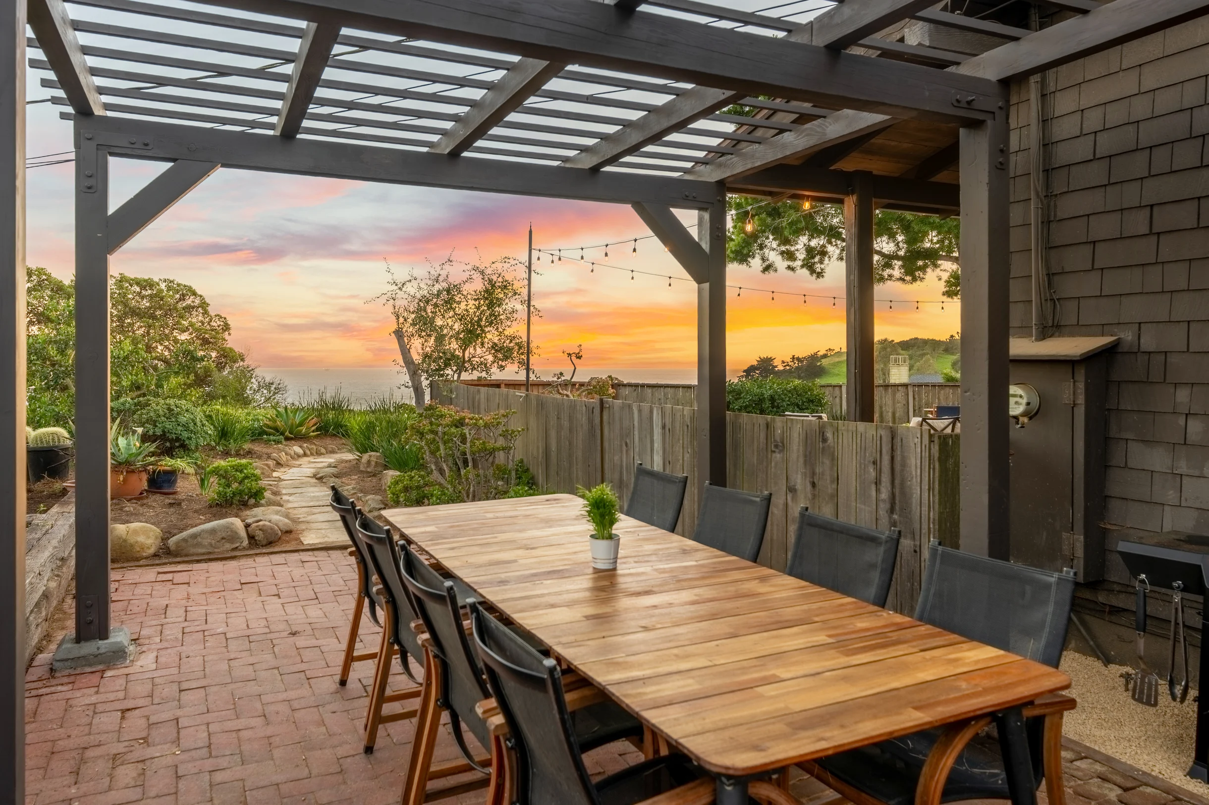 Home in Santa Barbara property photo 4
