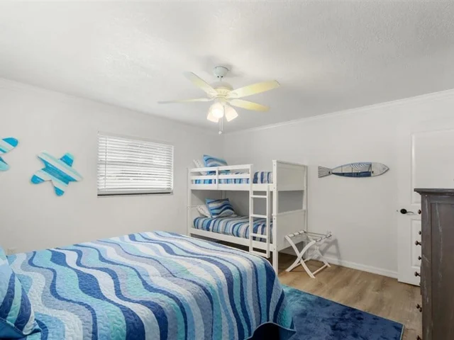 Bedroom 3 image 1