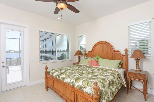 Bedroom 1 image 1