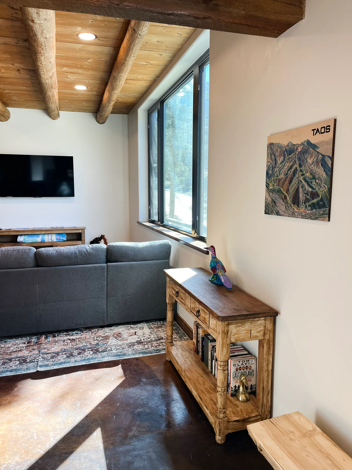 Hang Ten Taos property photo 3