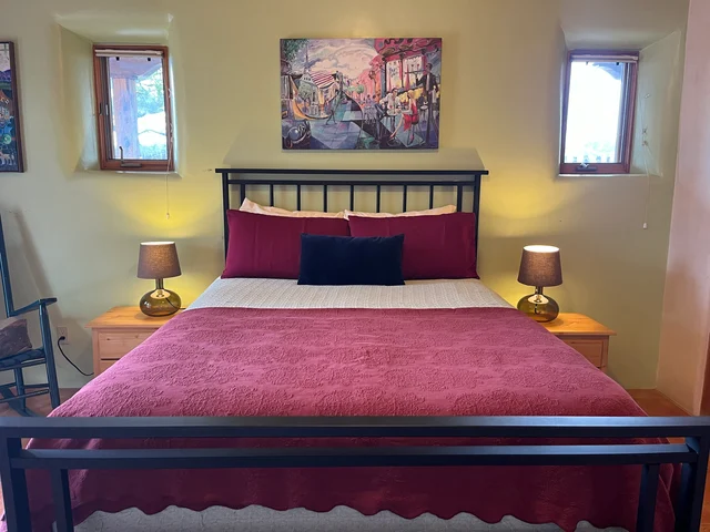 Bedroom 3 image 1