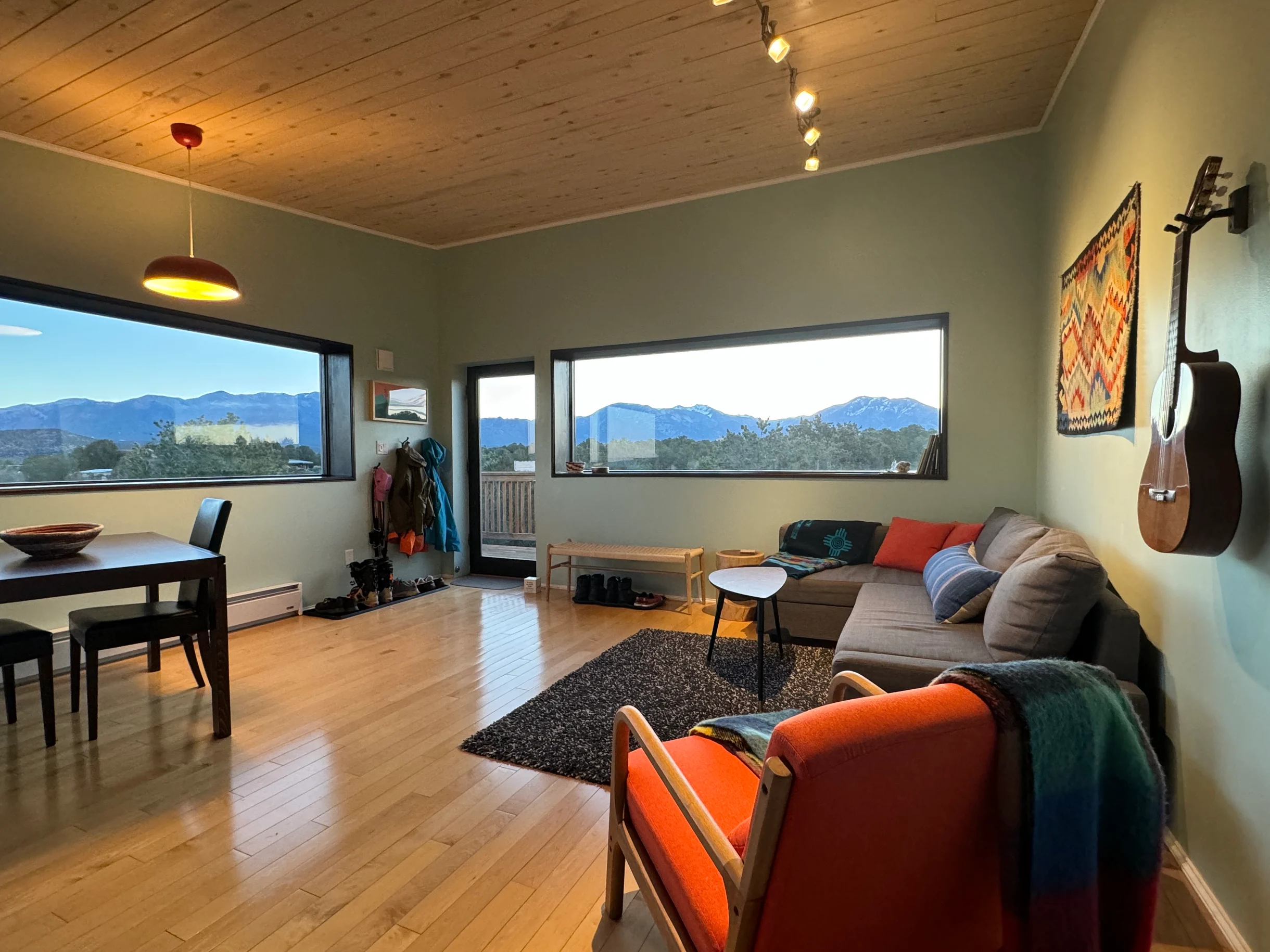 Home in Arroyo Hondo property photo 1
