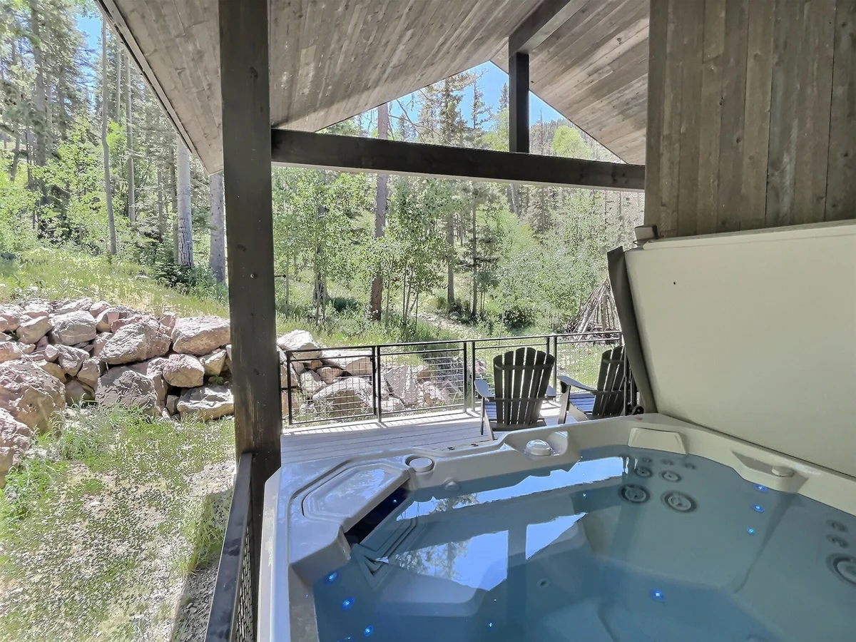 Home in Taos Ski Valley property photo 3
