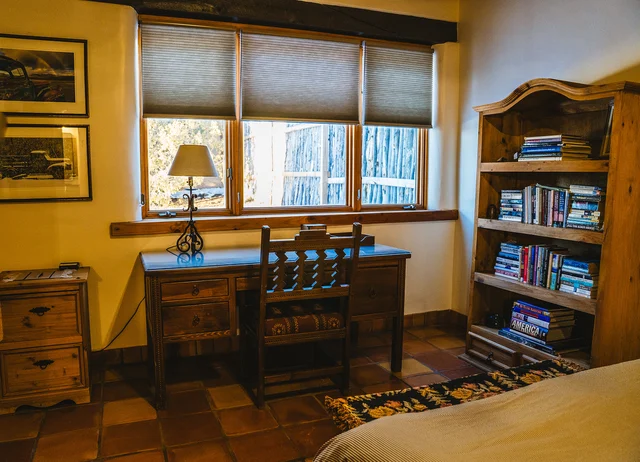 Bedroom 3 image 1
