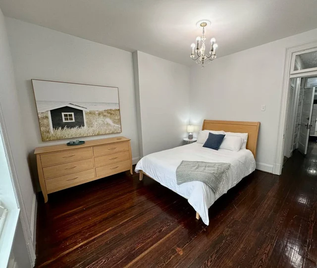 Bedroom 3 image 1