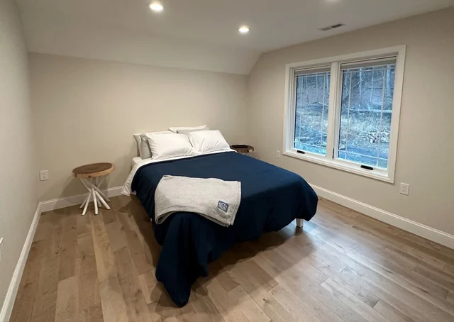 Bedroom 4 image 1