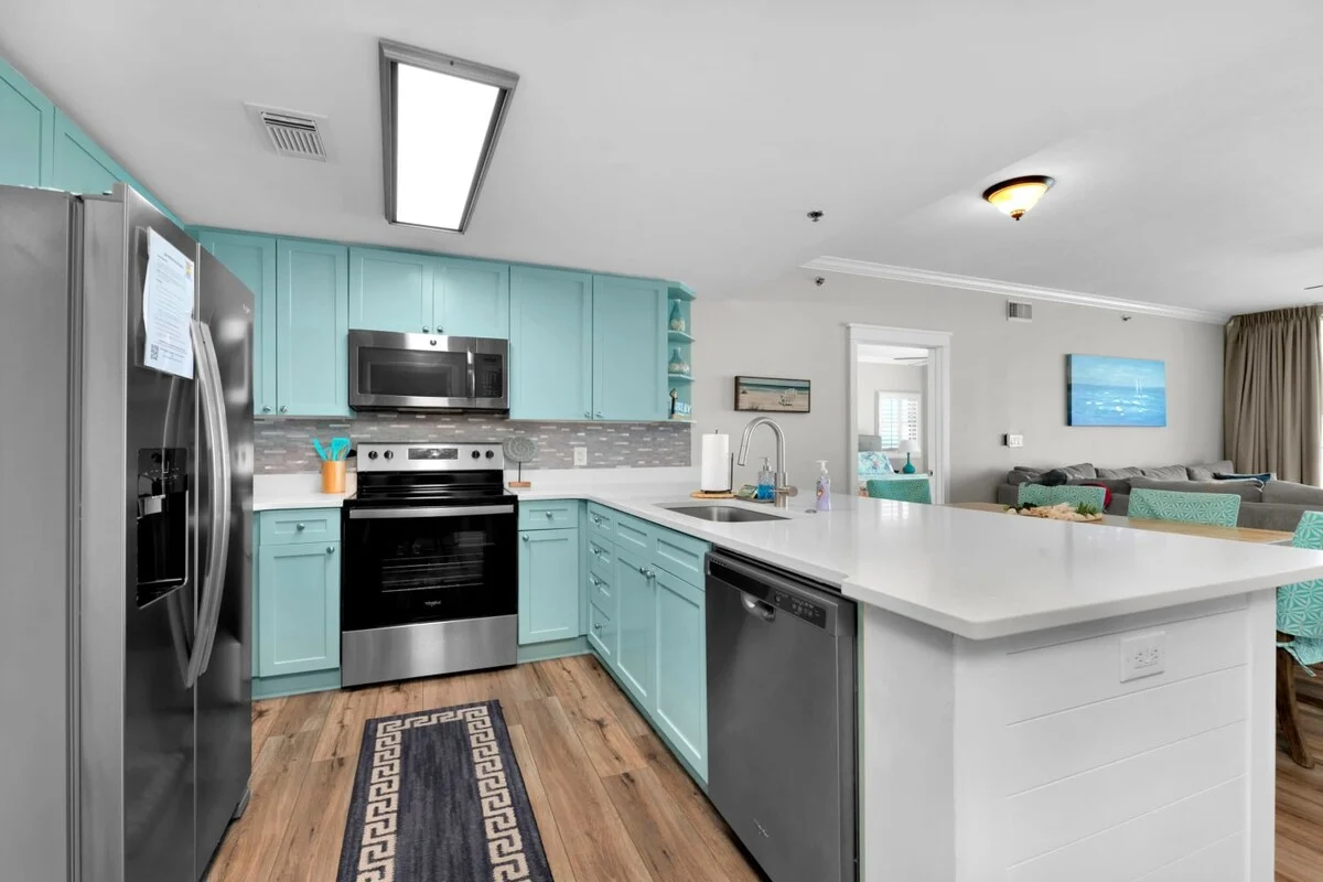 Condo in Okaloosa Island property photo 4