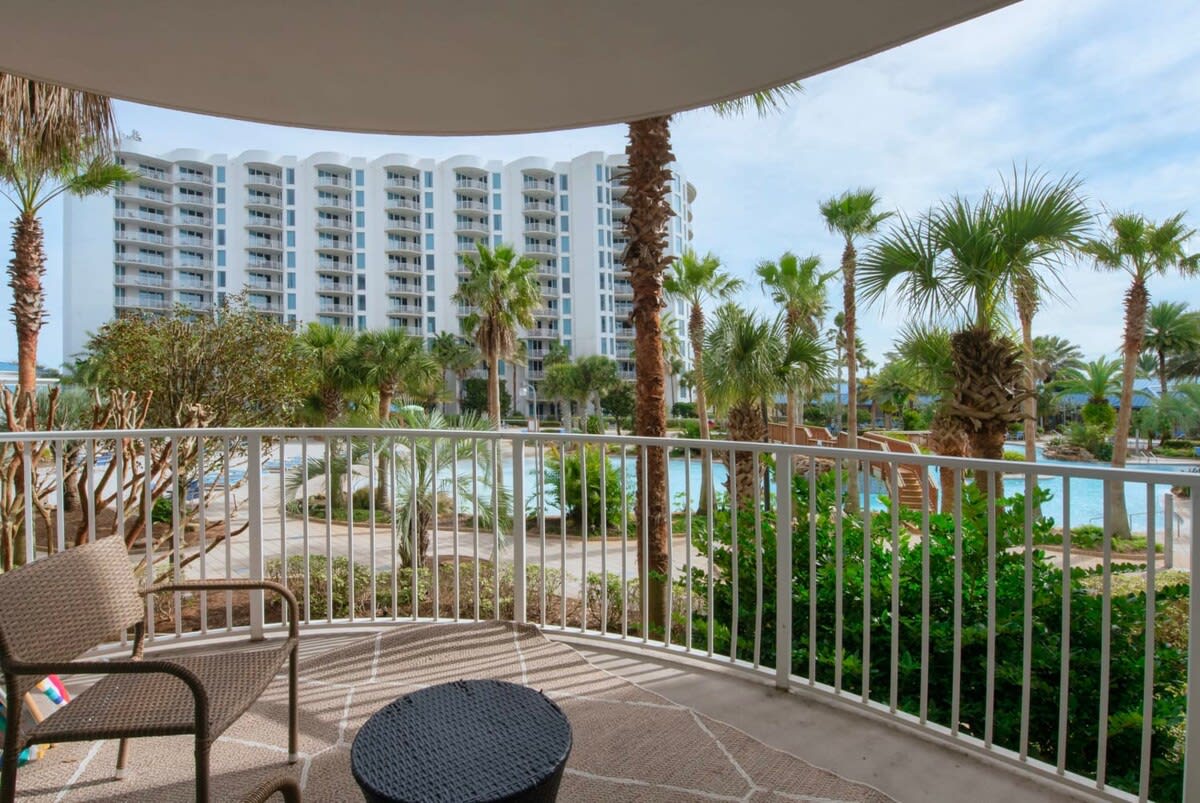 Condo in Destin property photo 2
