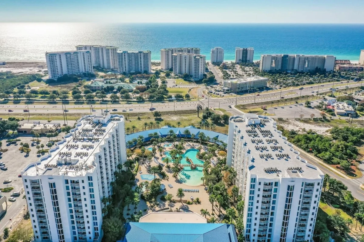 Condo in Destin property photo 2