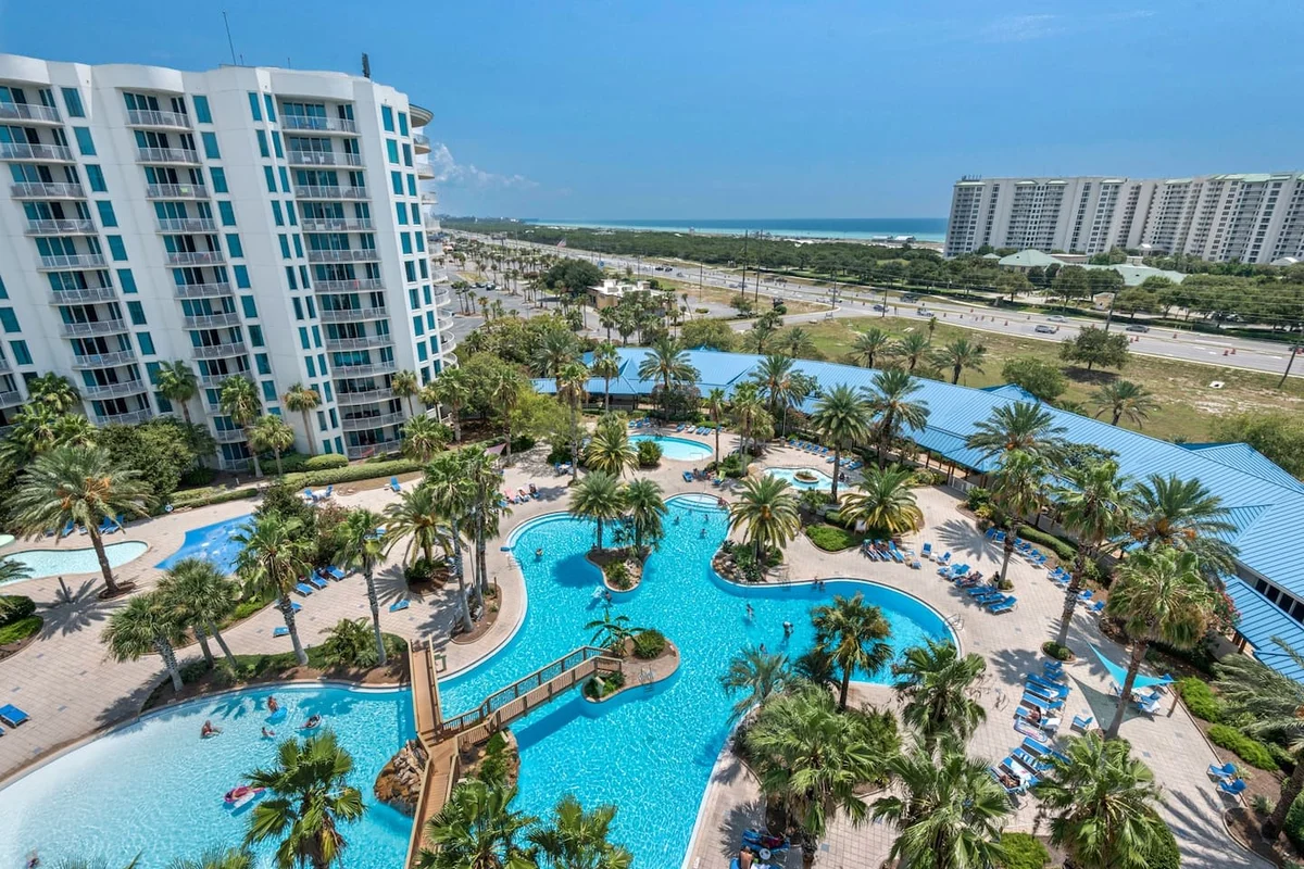 Condo in Destin property photo 2