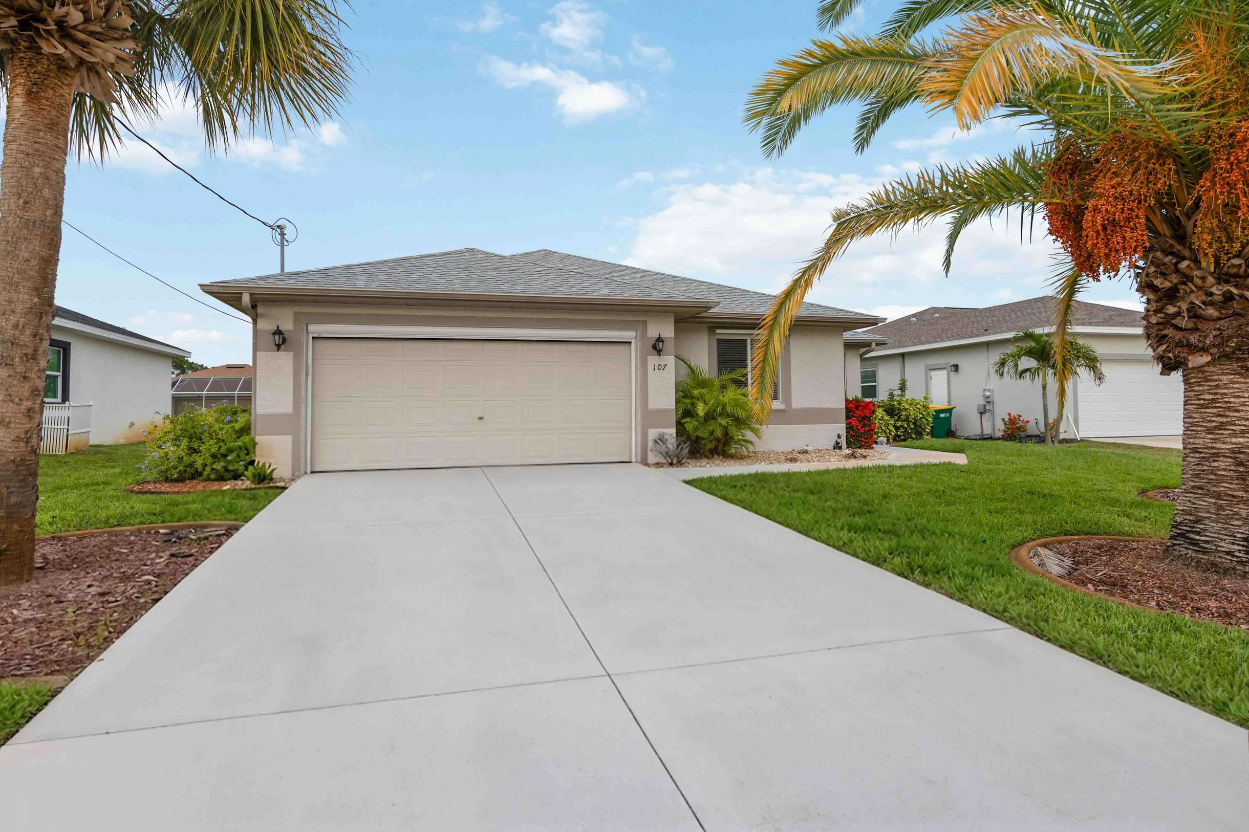 Home in Rotonda West property photo 2