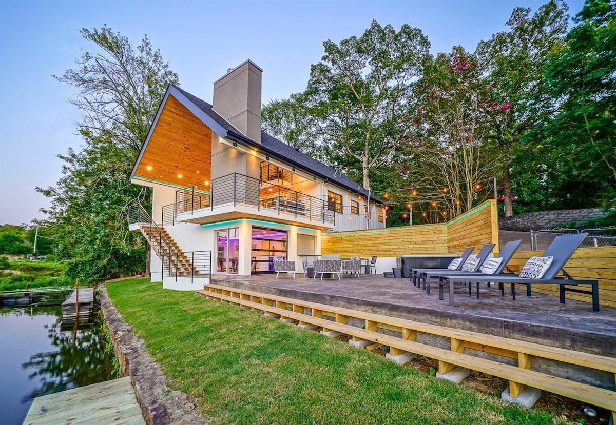 Home in Hot Springs property photo 5