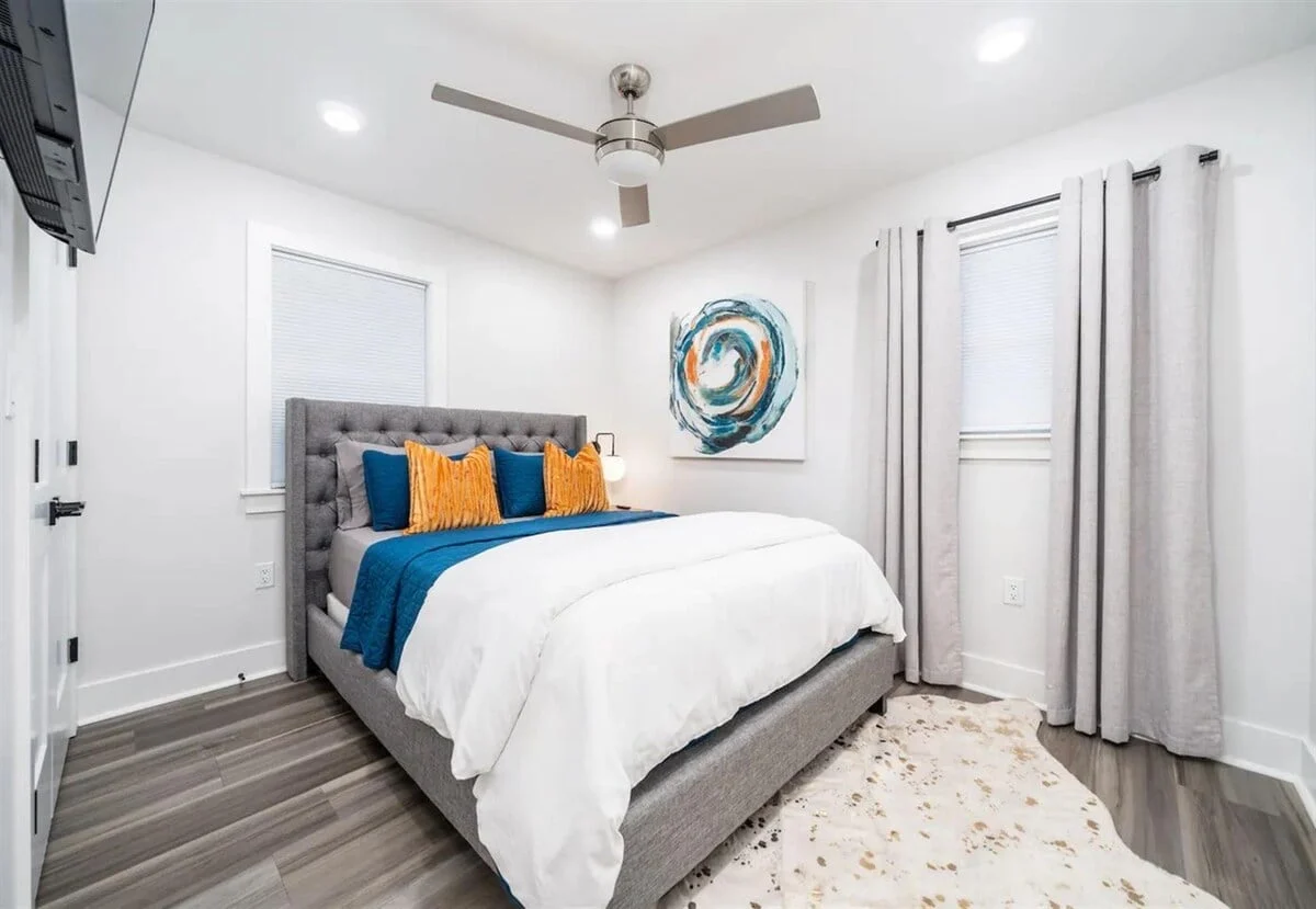Bedroom 1 image 1