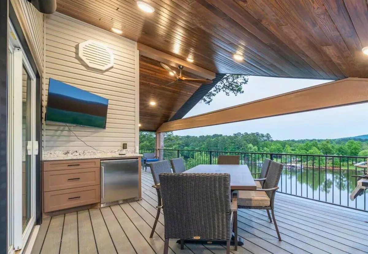 Home in Hot Springs property photo 3