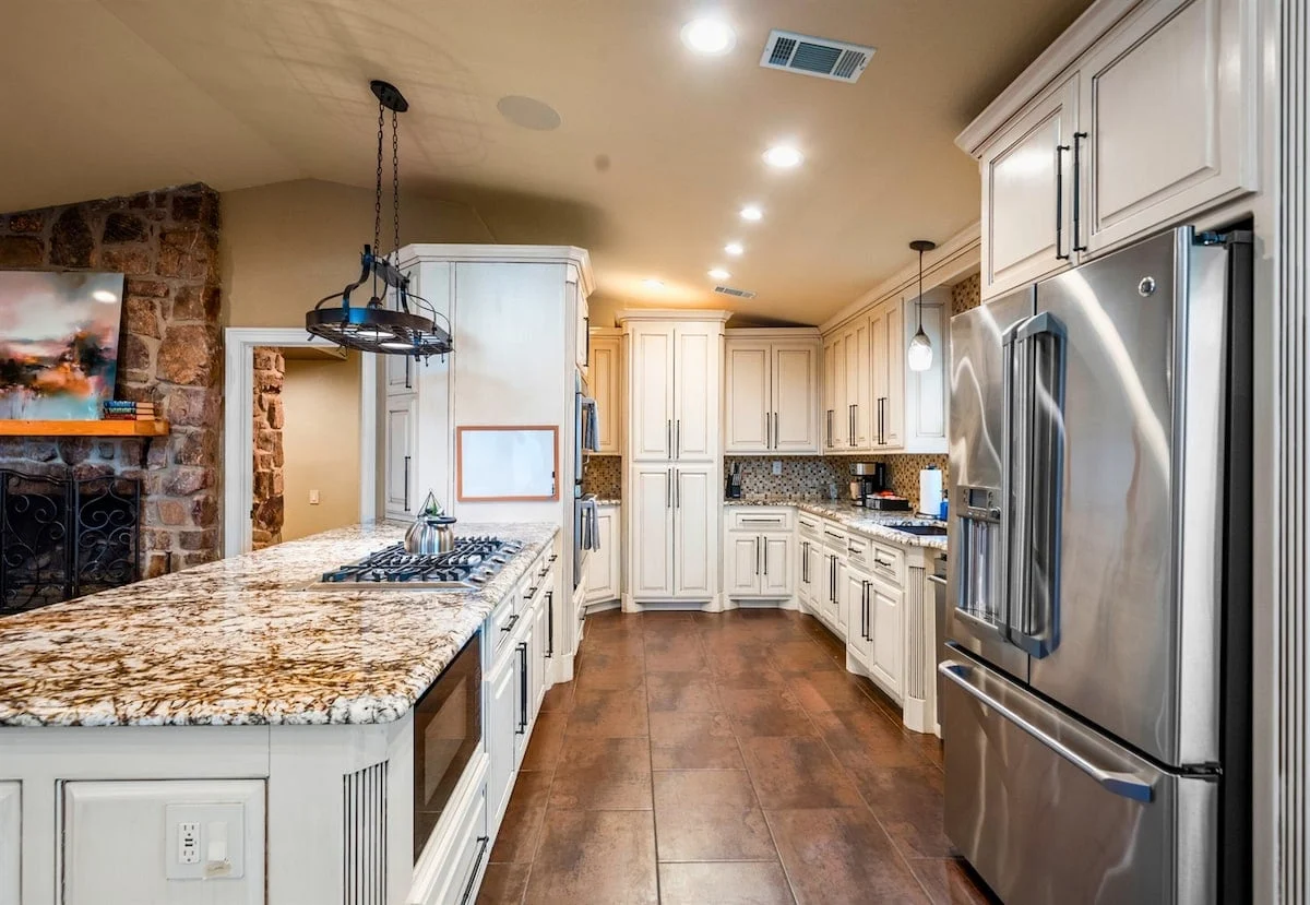 Home in Hot Springs property photo 5