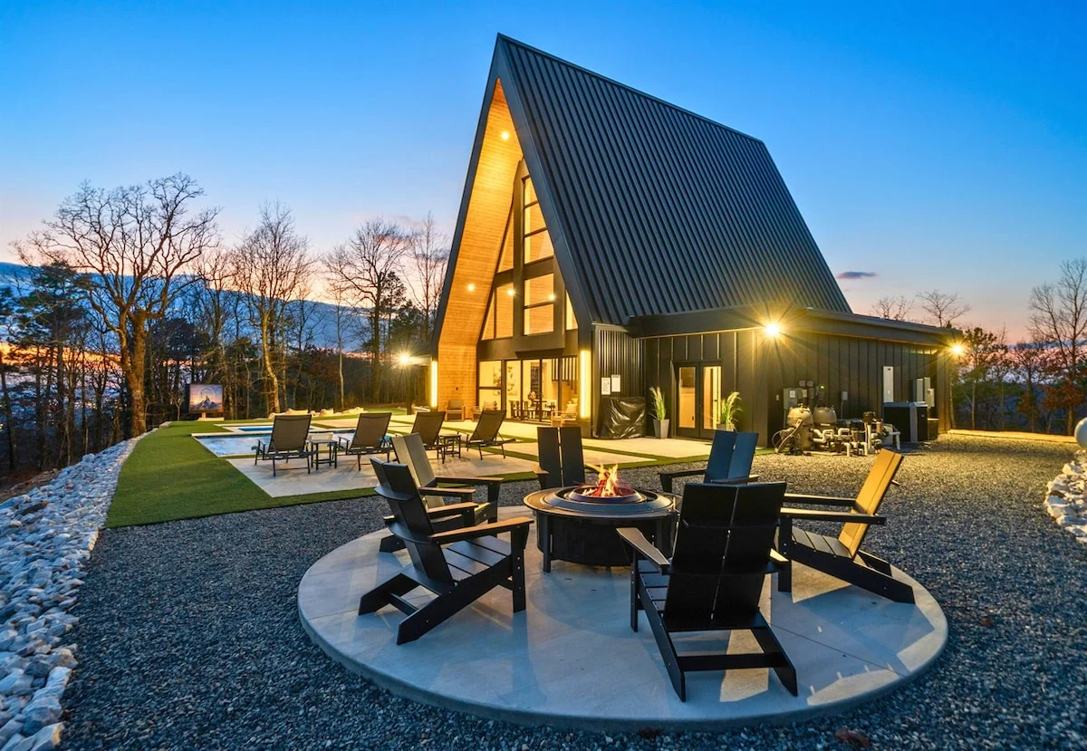 Home in Hot Springs property photo 2