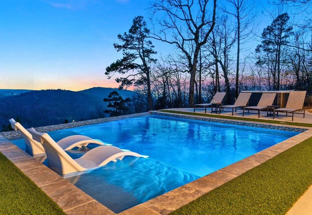 Home in Hot Springs property photo 3
