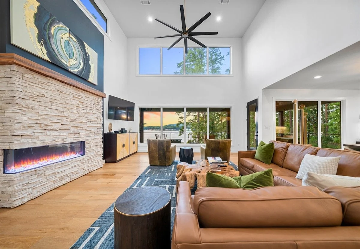 Home in Rockwell property photo 4