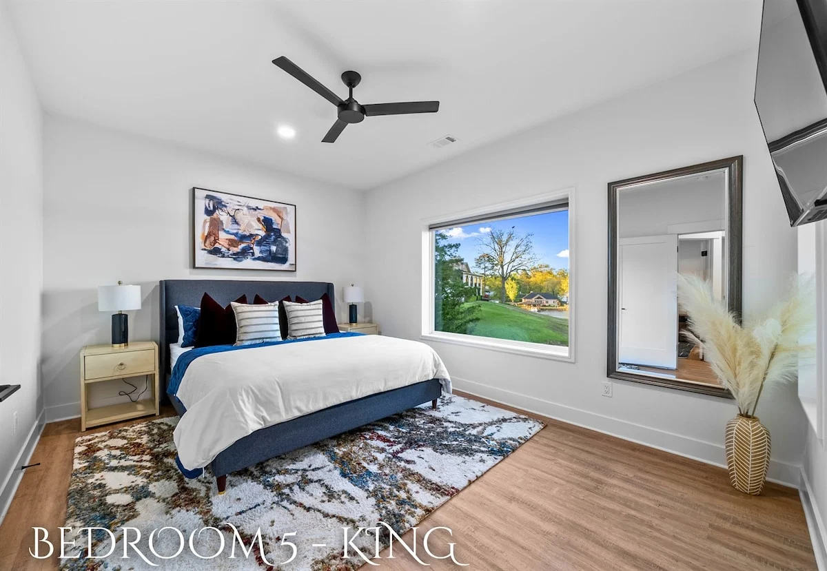 Bedroom 1 image 1