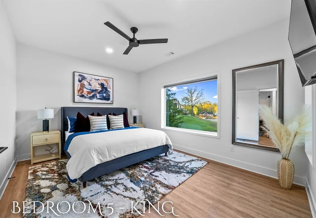 Bedroom 1 image 1