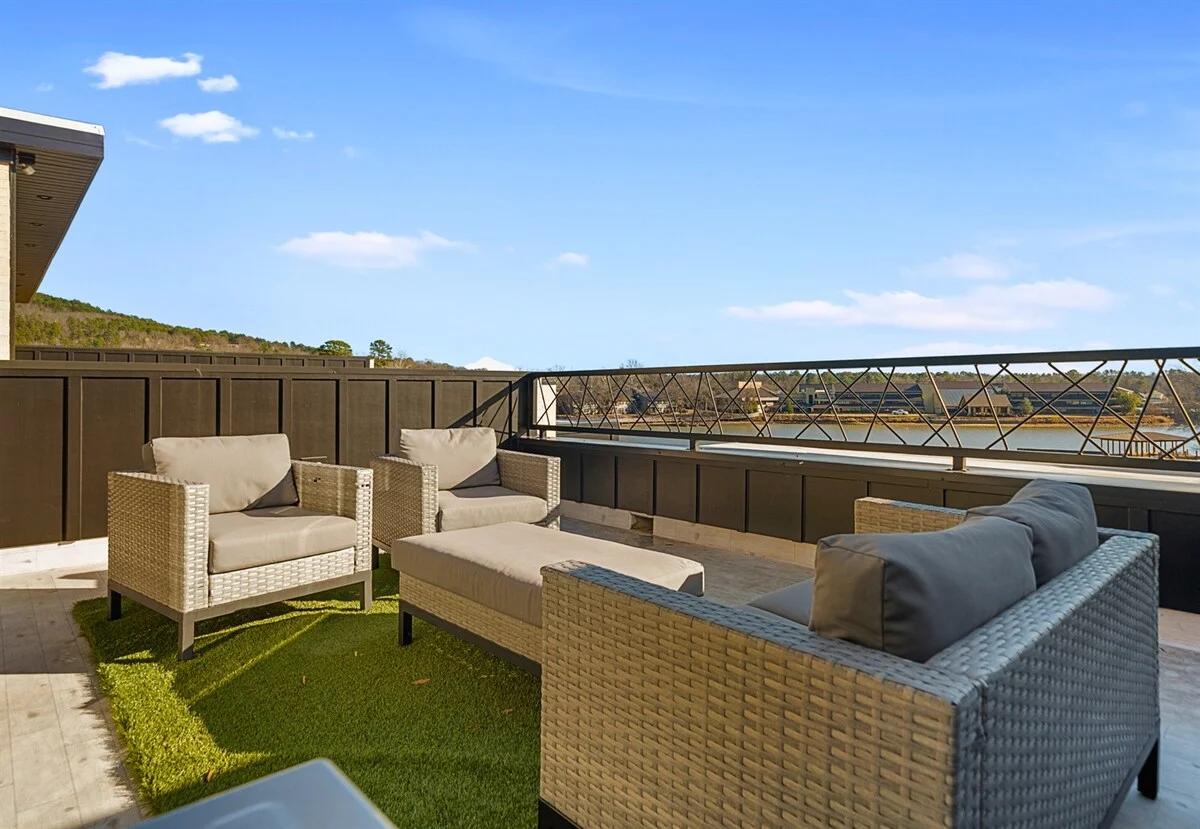 Townhome in Piney property photo 5