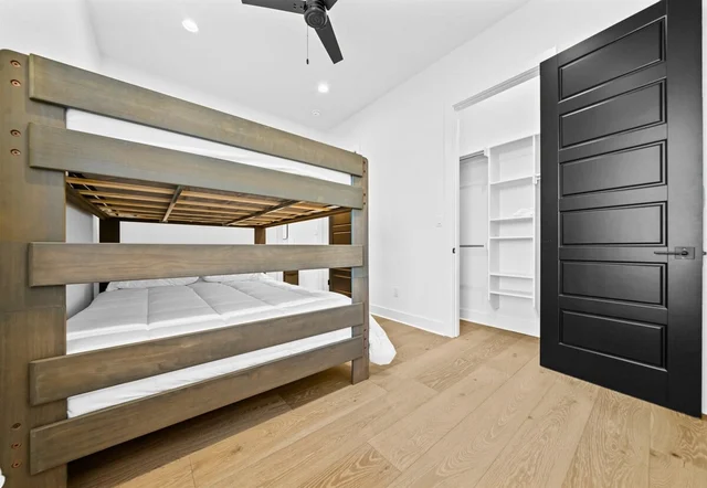 Bedroom 4 image 1