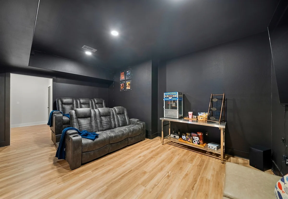 Home in Hot Springs property photo 3