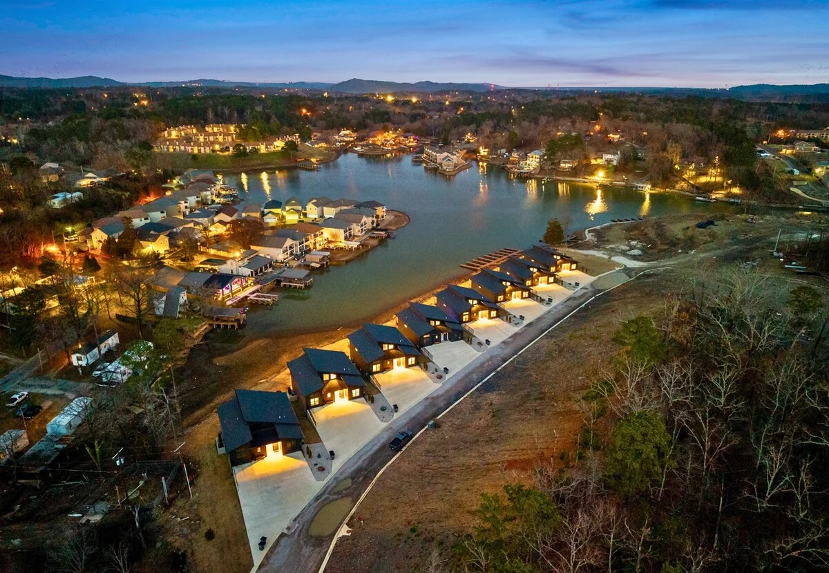 Home in Hot Springs property photo 2
