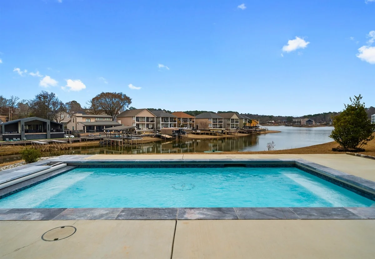 Home in Hot Springs property photo 3