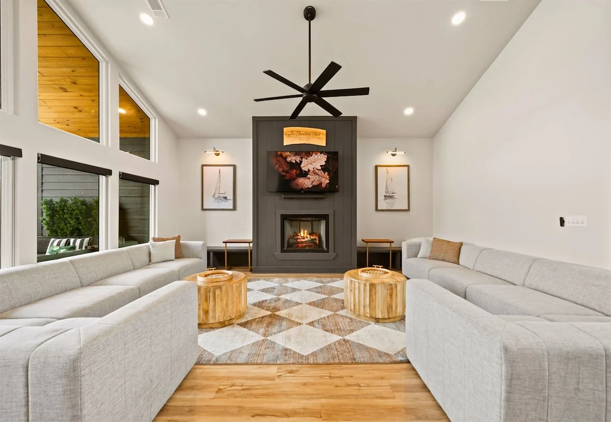 Home in Hot Springs property photo 4