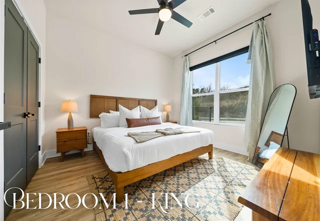 Bedroom 1 image 1