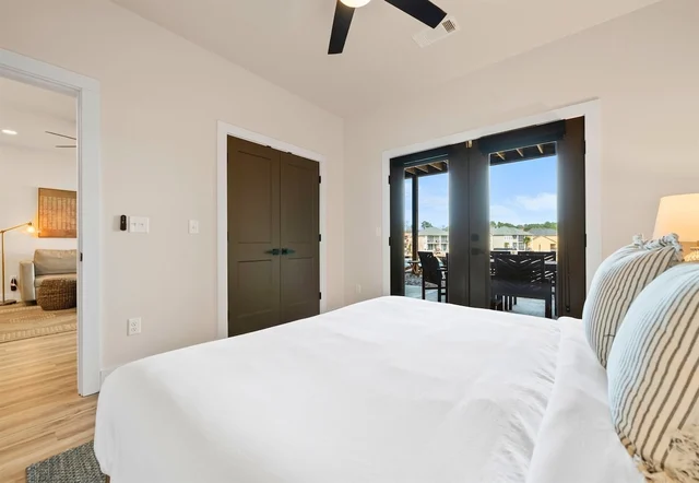 Bedroom 5 image 1