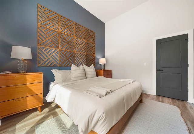 Bedroom 3 image 1