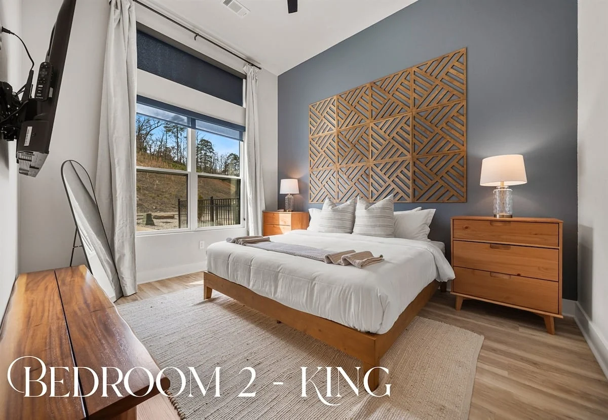 Bedroom 1 image 1
