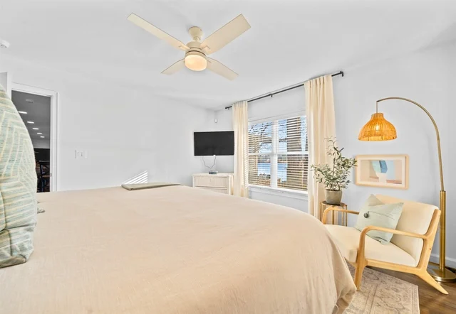 Bedroom 1 image 1