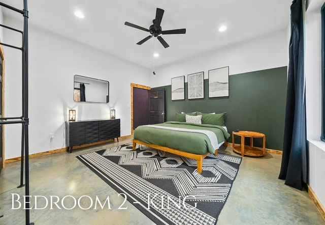 Bedroom 9 image 1