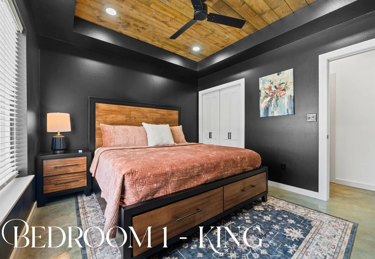 Bedroom 1 image 1