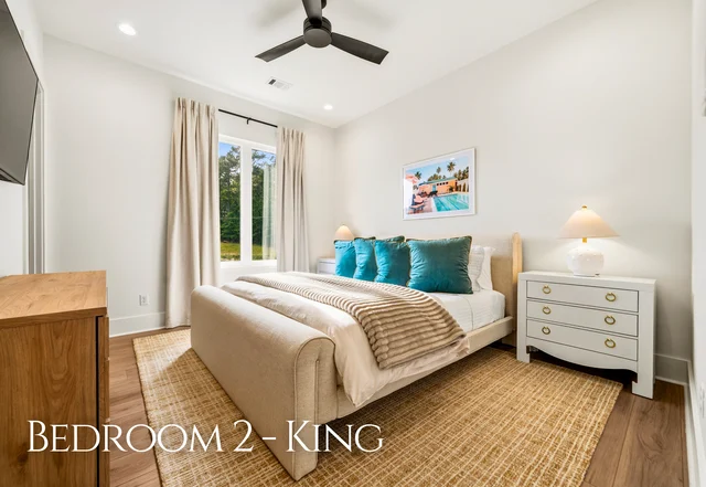 Bedroom 1 image 1