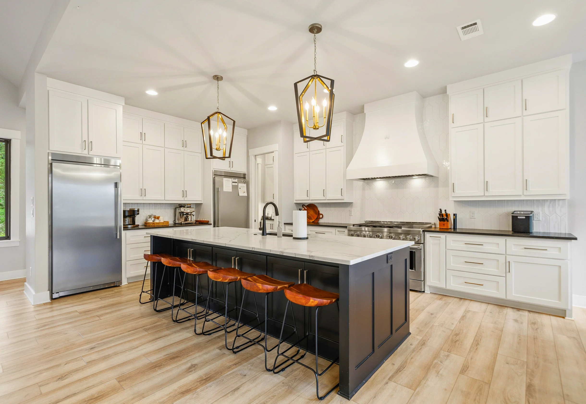 Home in Hot Springs property photo 5