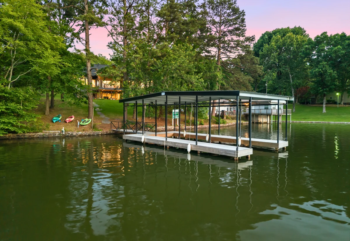 Home in Hot Springs property photo 4