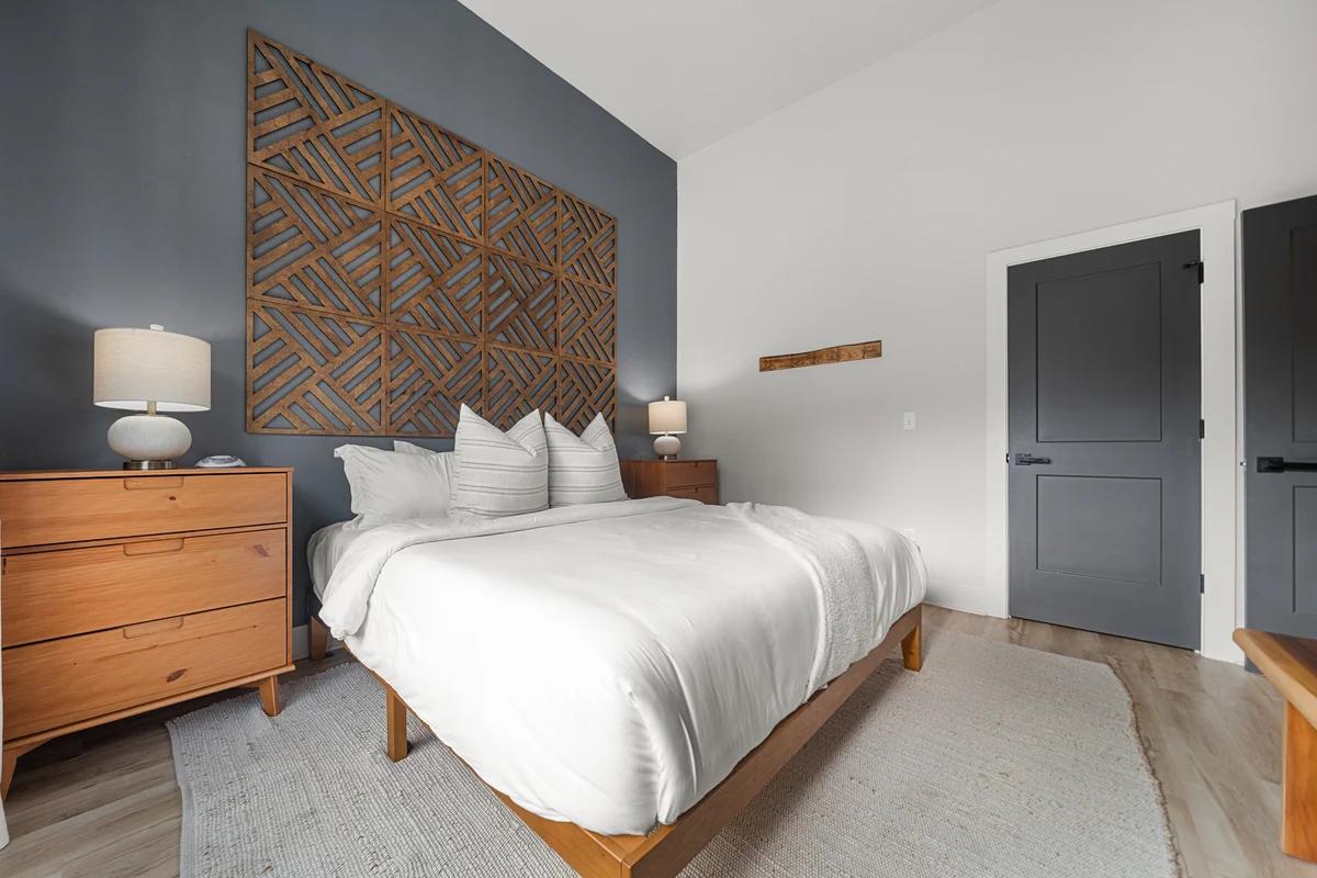 Bedroom 3 image 1