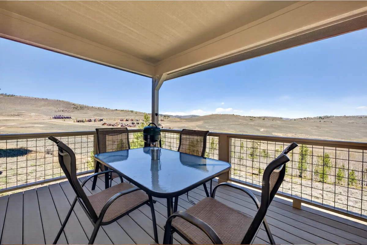 113 Peak View property photo 4